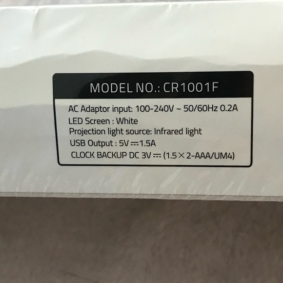 Projection Alarm Clock with USB Charger (CR1001F) New Sealed - Picture 10 of 11